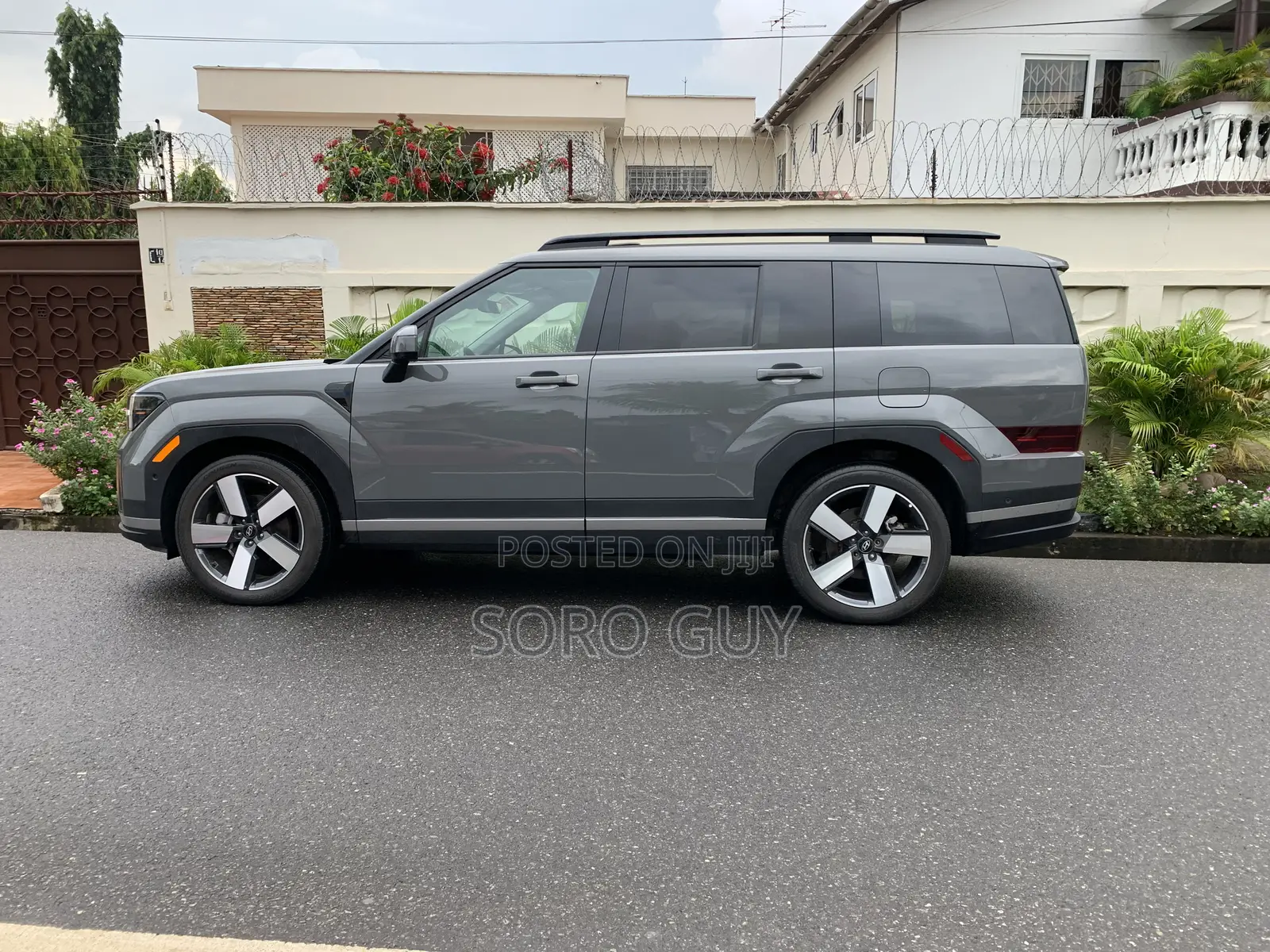 Hyundai Santa Fe 2025 Silver