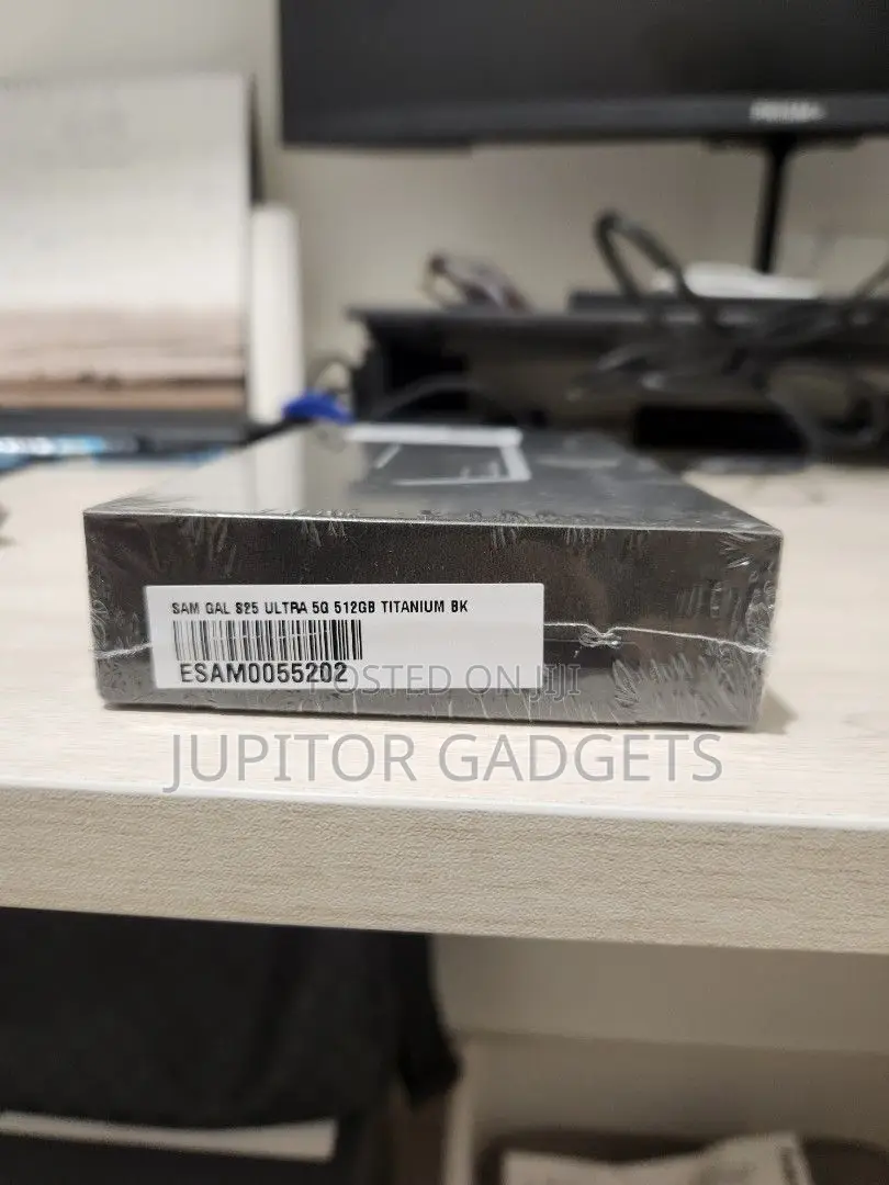 New Samsung Galaxy S26 Ultra 5G 1 TB Gray