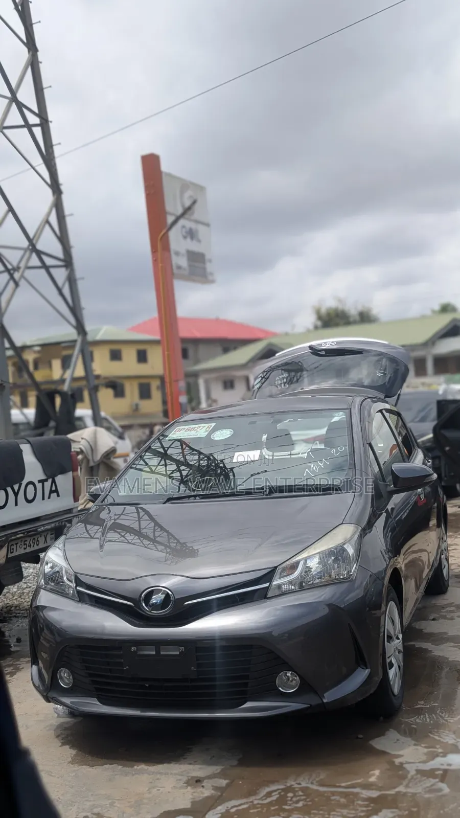Toyota Vitz 2015 Gray
