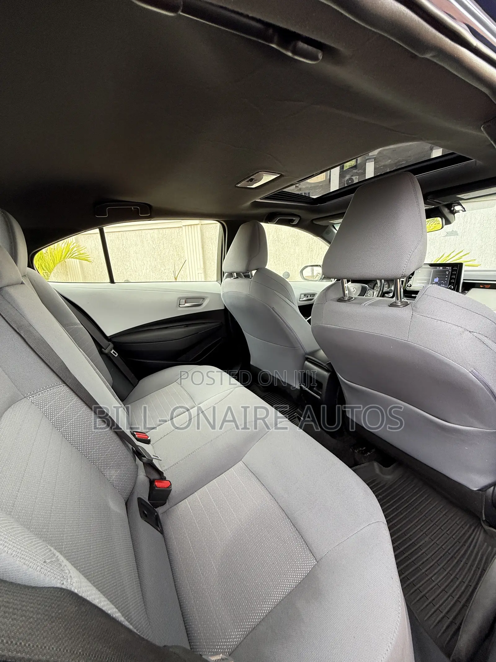 Toyota Corolla SE 2020 Blue