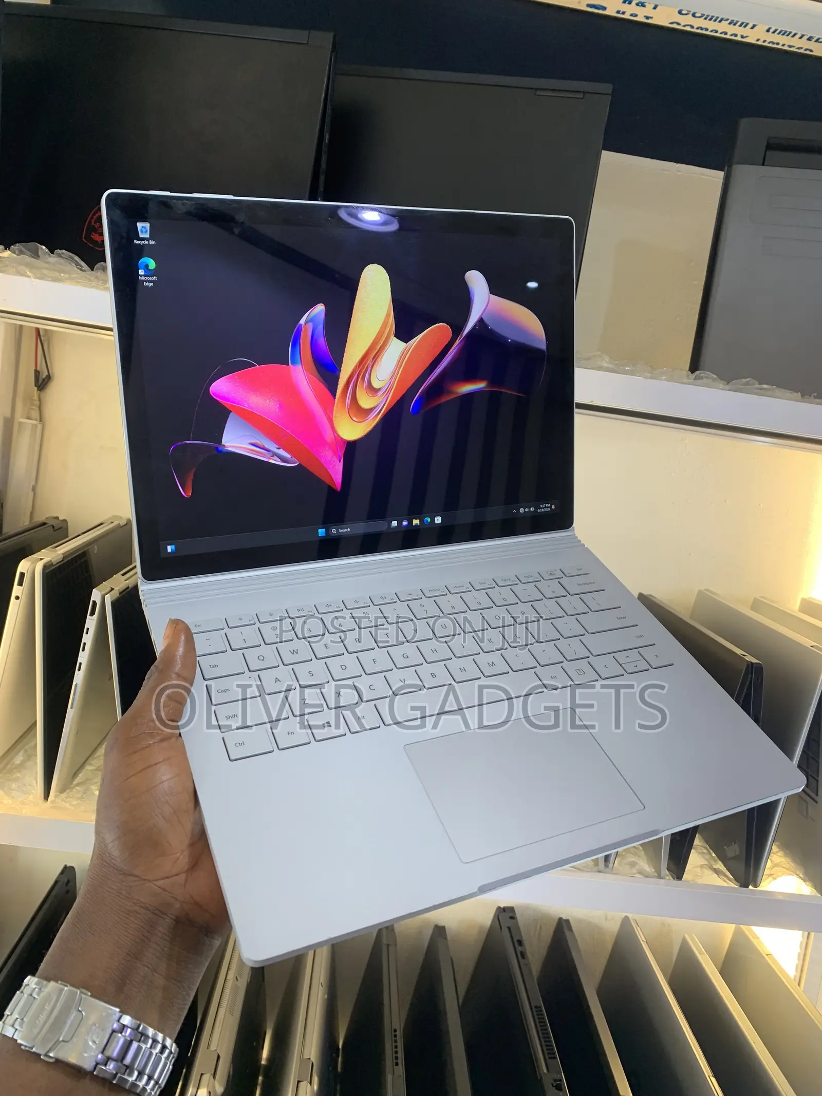Laptop Microsoft Surface Book 2 8GB Intel Core i5 SSD 128GB