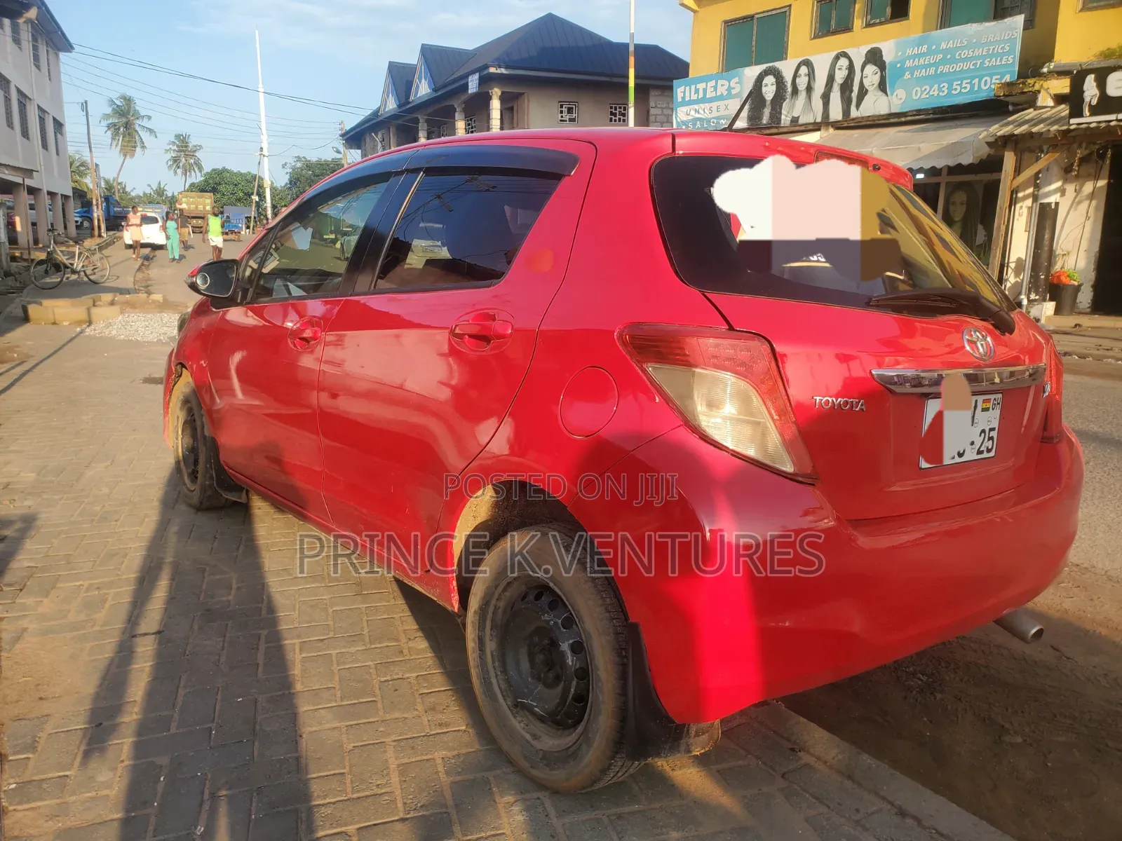 Toyota Vitz 1.3 AWD 3dr 2012 Red