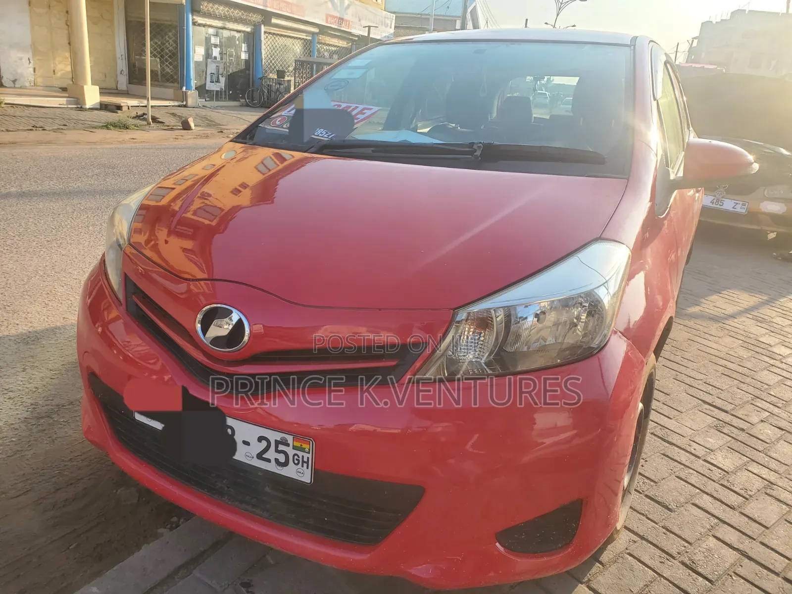 Toyota Vitz 1.3 AWD 3dr 2012 Red
