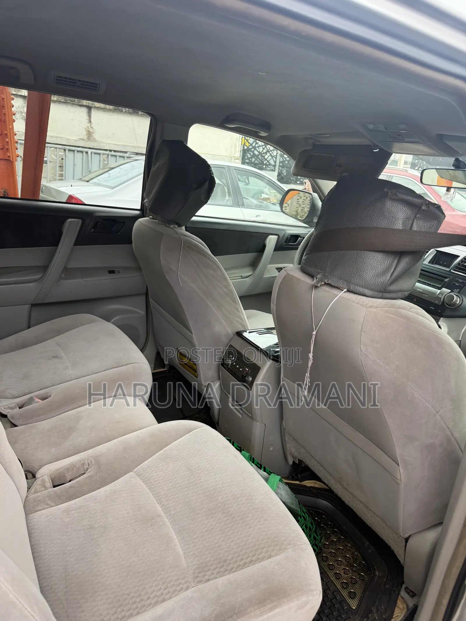 Toyota Highlander SE 2012 Silver