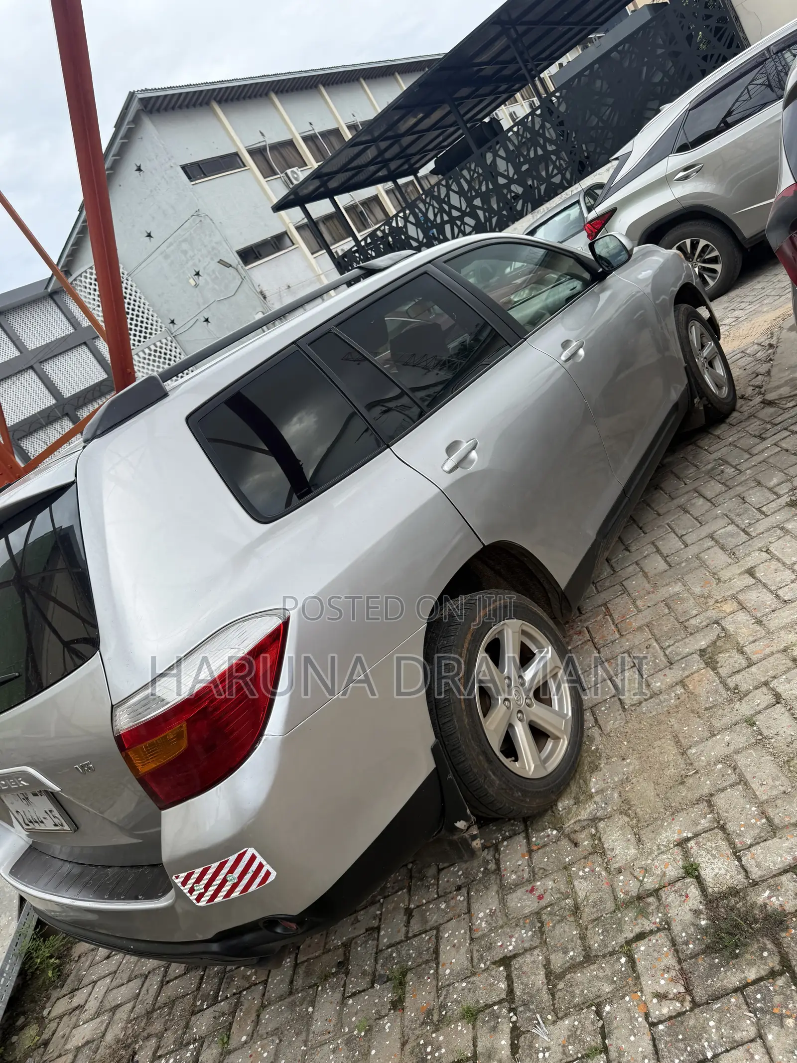 Toyota Highlander SE 2012 Silver