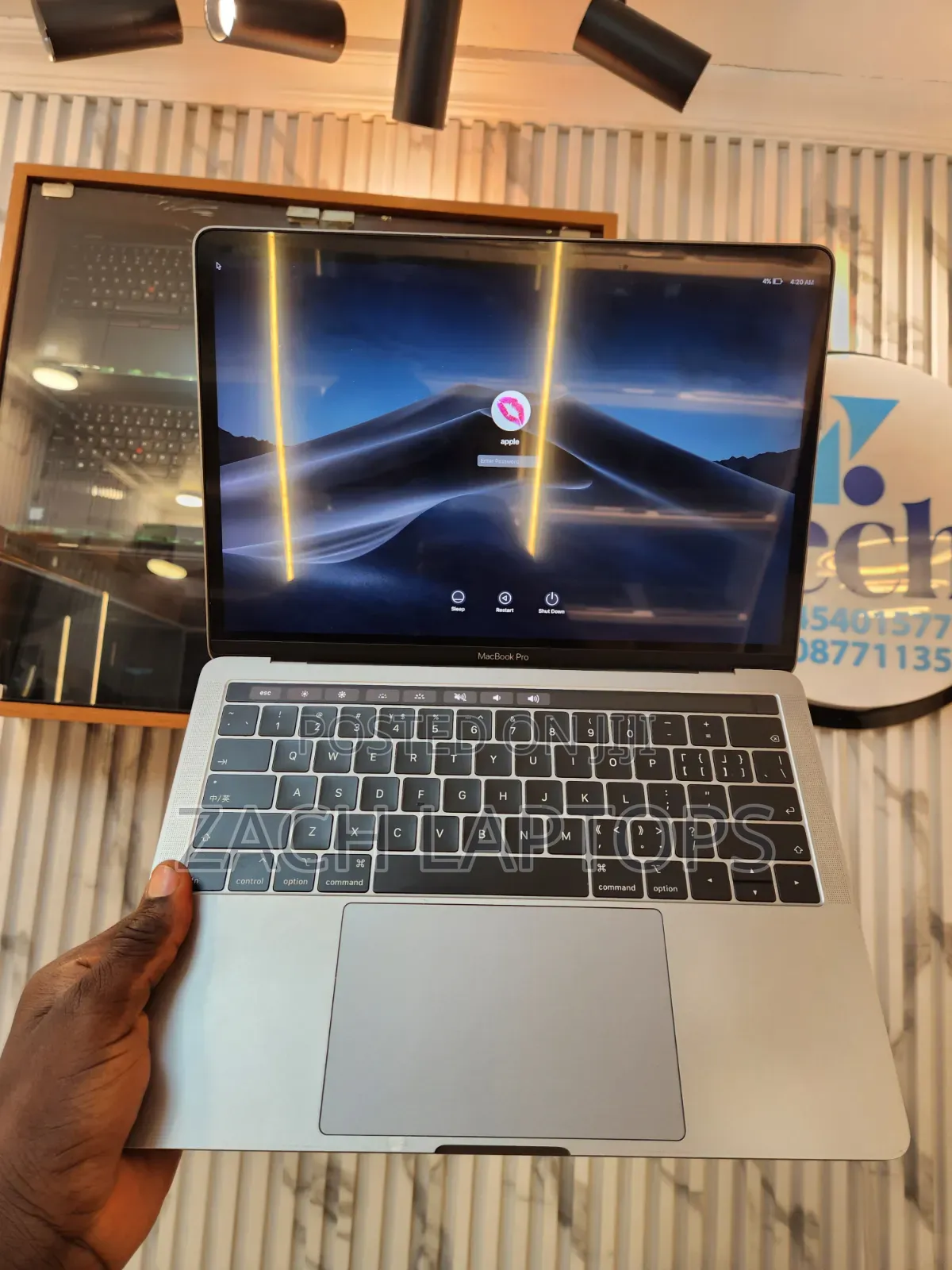 Laptop Apple MacBook Pro 2018 8GB Intel Core i5 SSD 256GB