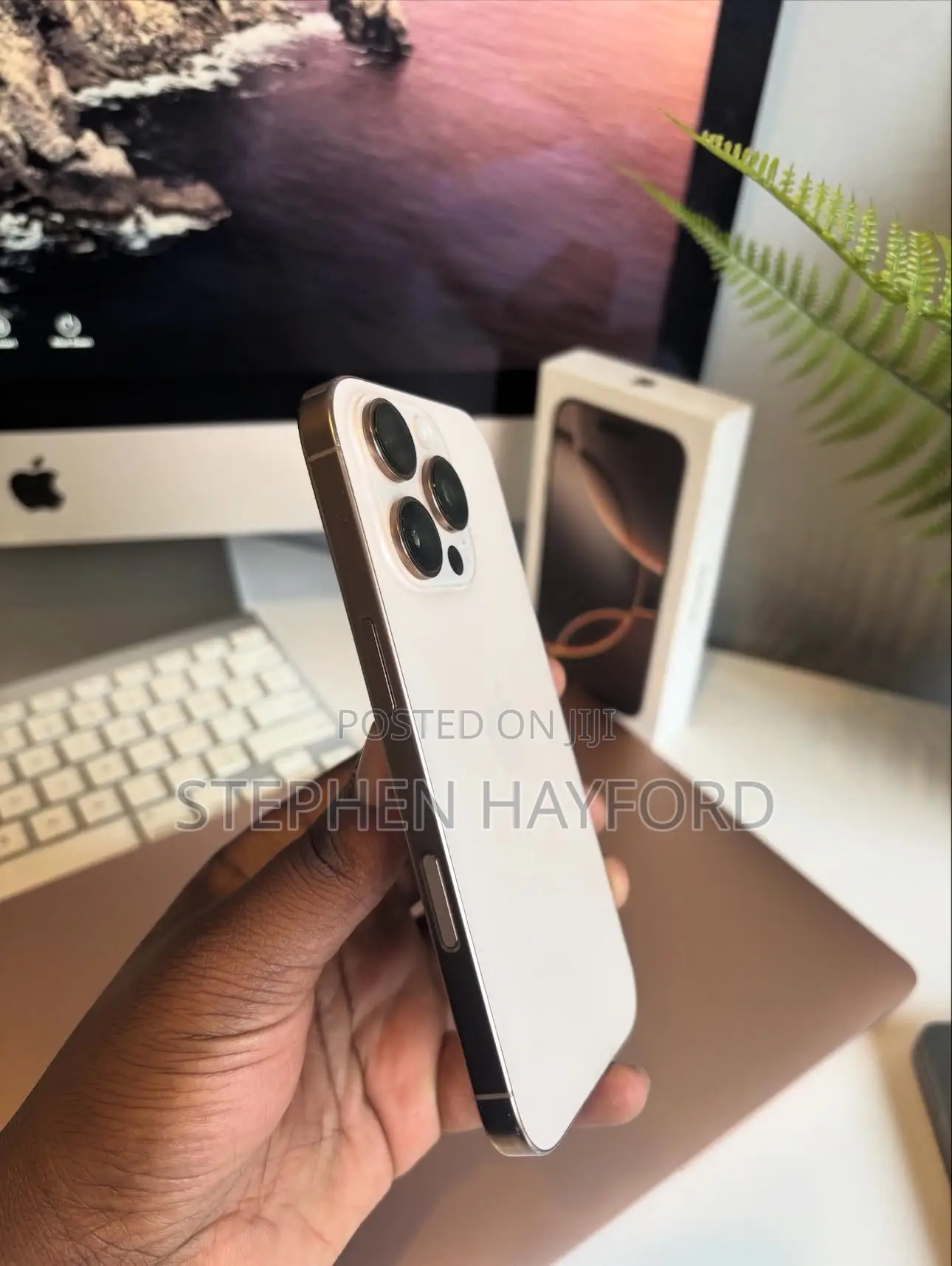 Apple iPhone 16 Pro Max 256 GB Gold
