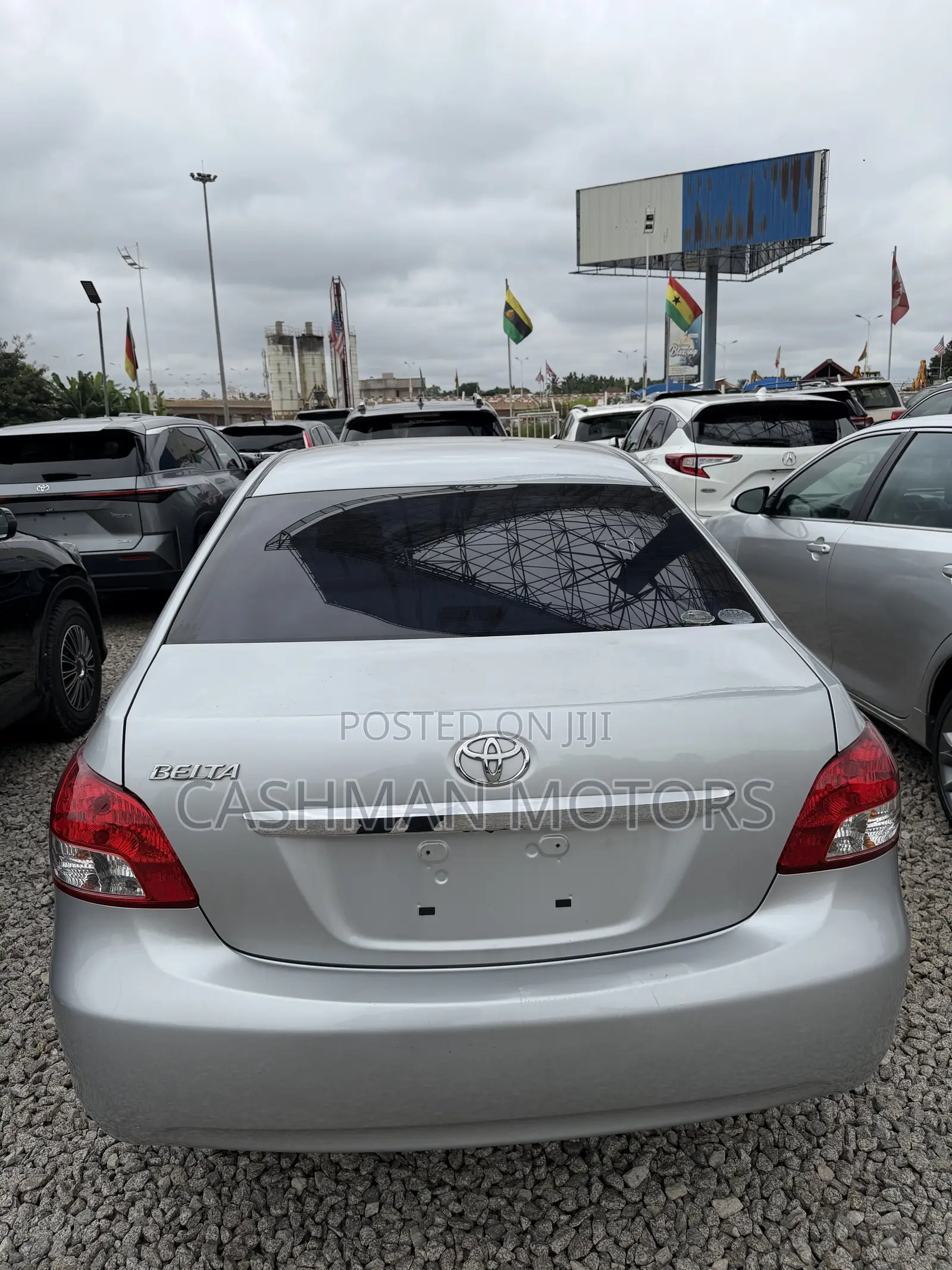 Toyota Belta 2013 Silver