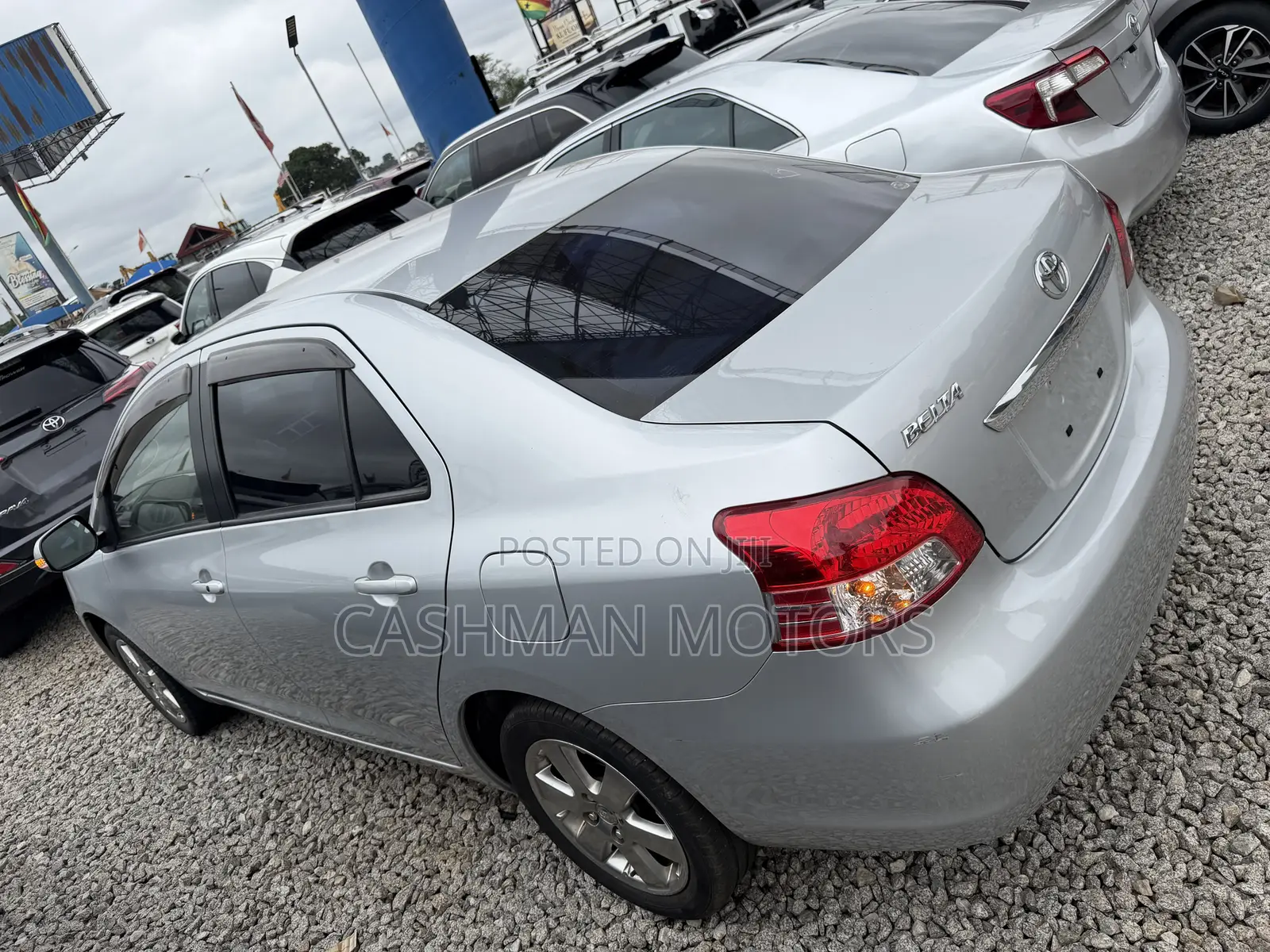 Toyota Belta 2013 Silver