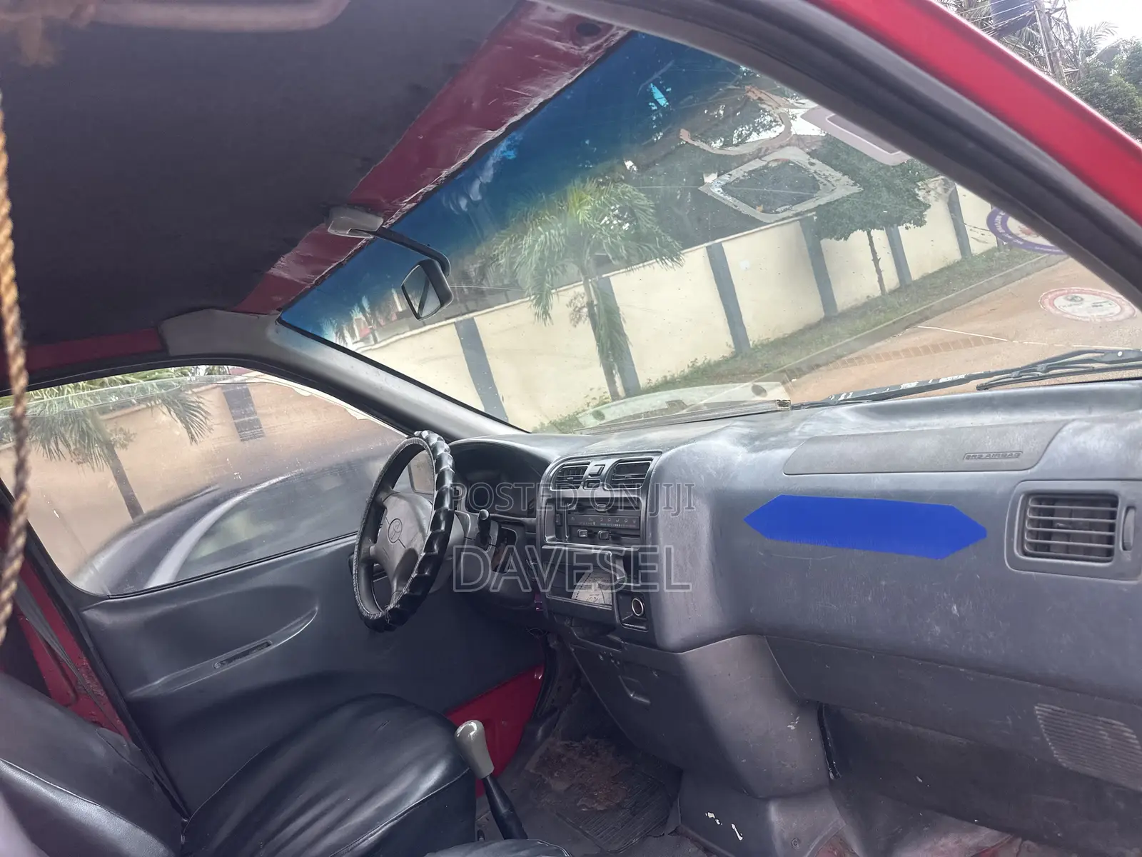 Toyota HiAce 2010 Red