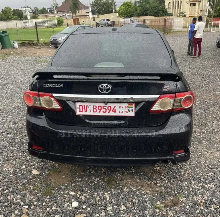 Toyota Corolla 2013 Black