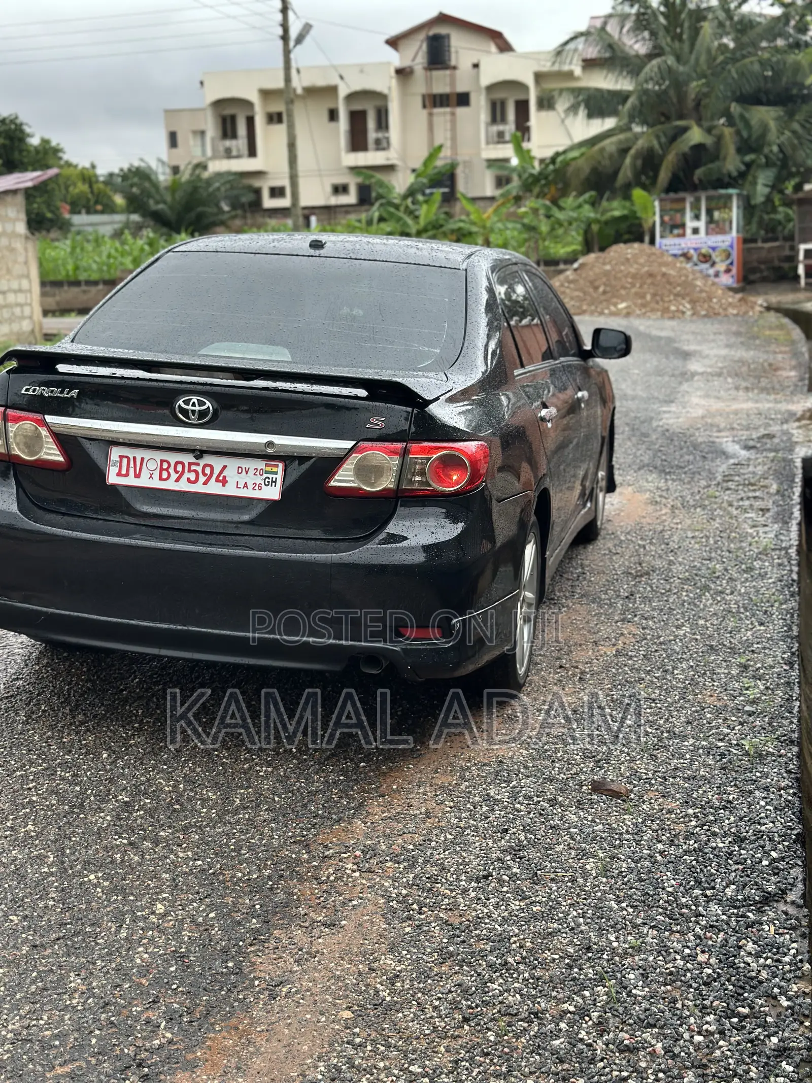 Toyota Corolla LE 4dr Sedan (1.8L 4cyl 4A) 2013 Black