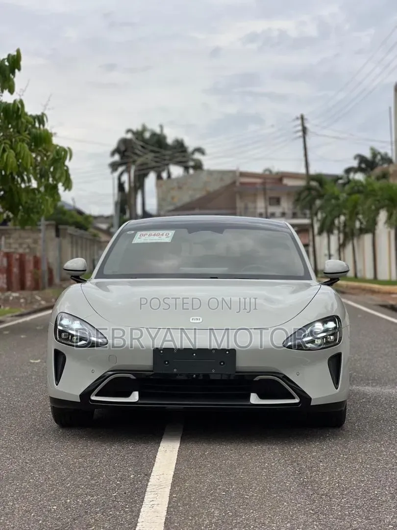 Xiaomi SU7 Ultra EV RWD 2025 Gray