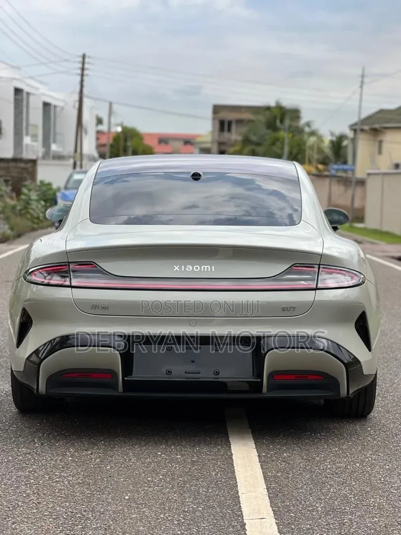 Xiaomi SU7 Ultra EV RWD 2025 Gray