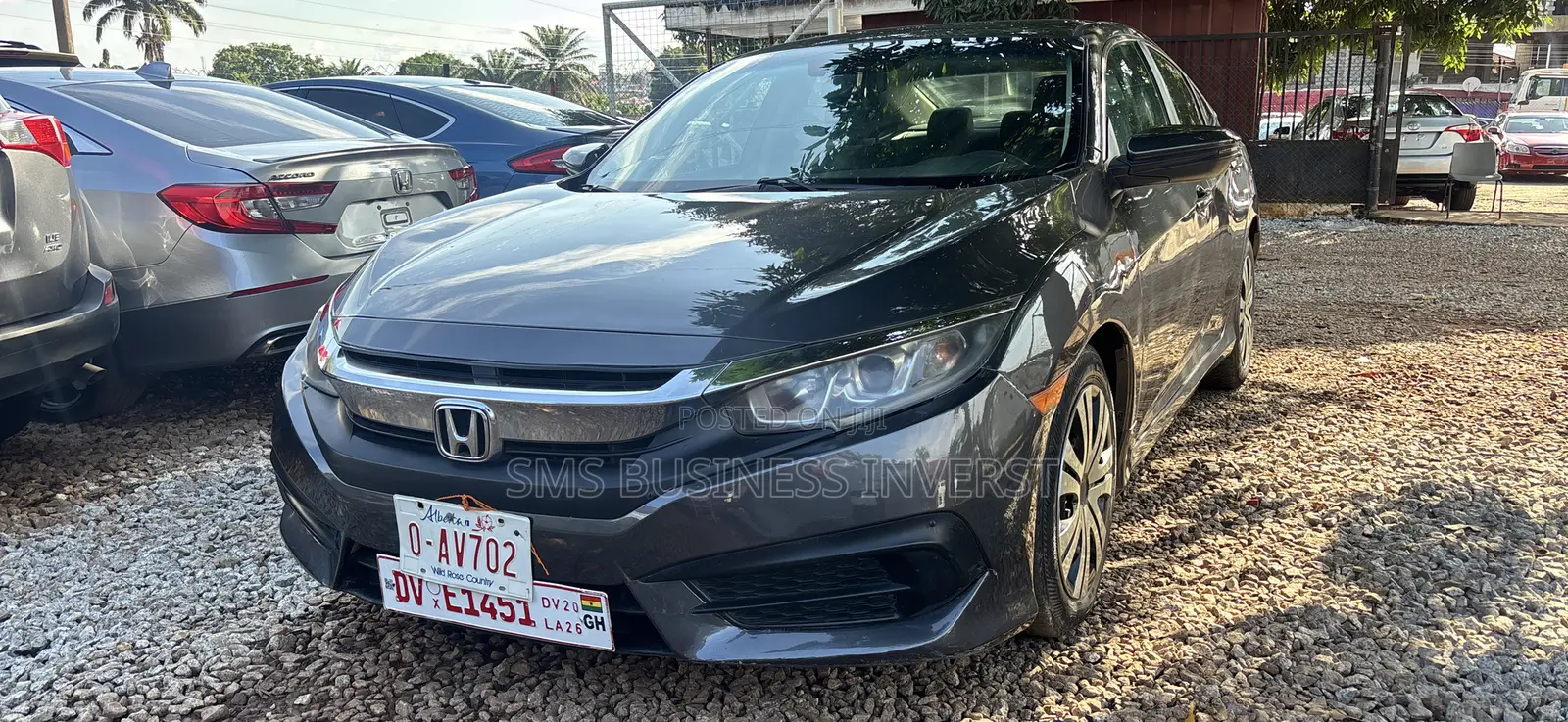 Honda Civic EX 4dr Sedan (2.0L 4cyl) 2017 Gray