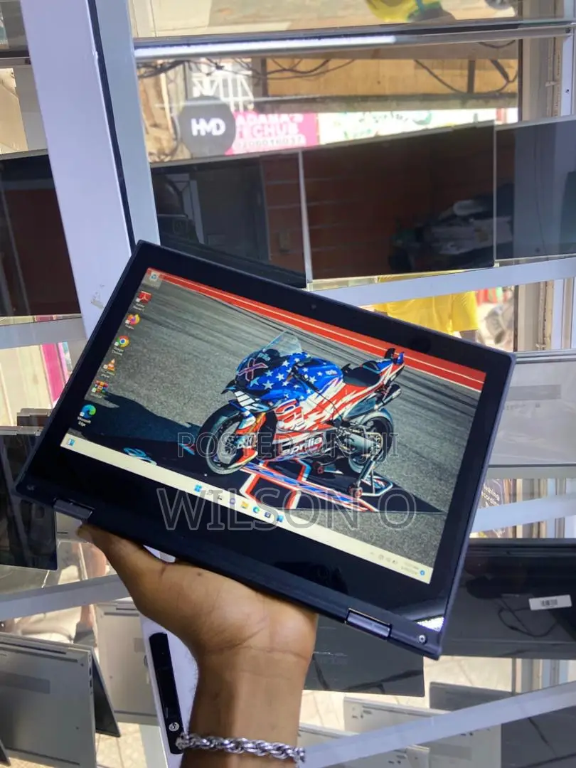Laptop Lenovo 300e 4GB Intel SSD 128GB