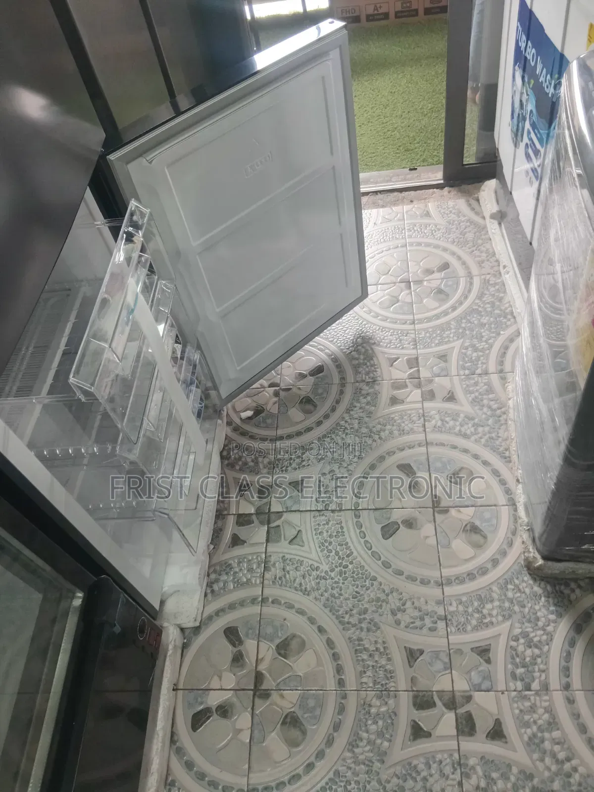 Freshness Without Limits | Roch Bottom Freezer Fridge