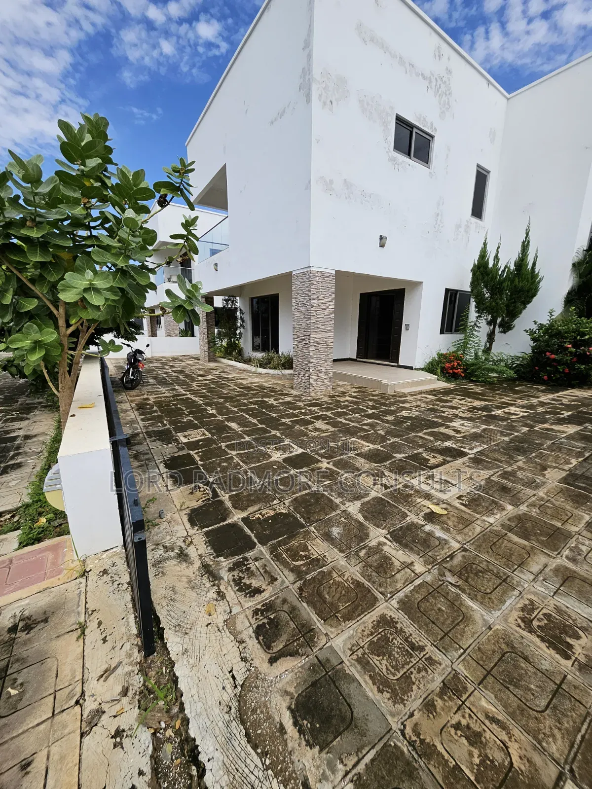 4bdrm House in Eastlegon Hills, Accra Metropolitan for rent