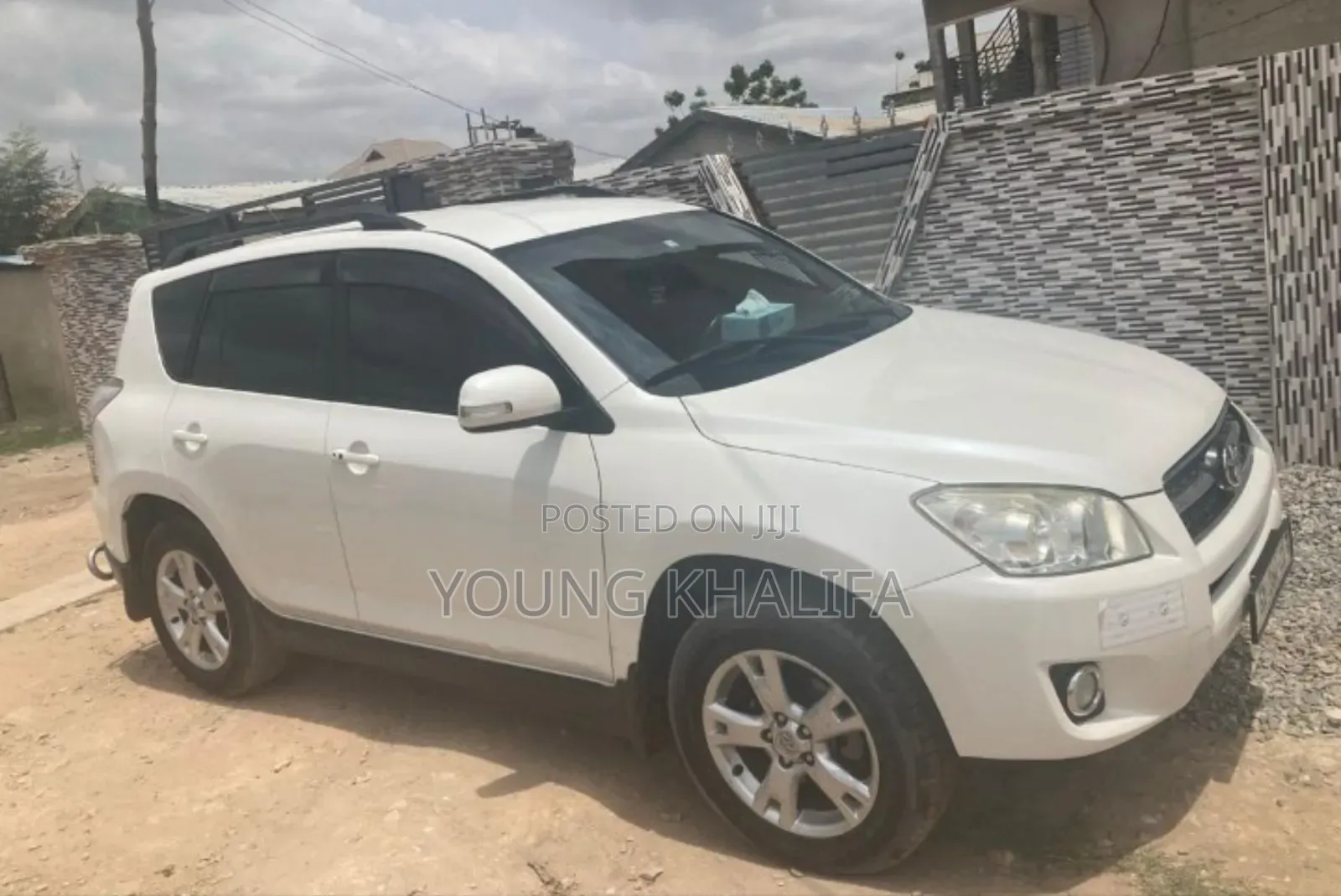 Toyota RAV4 2012 White