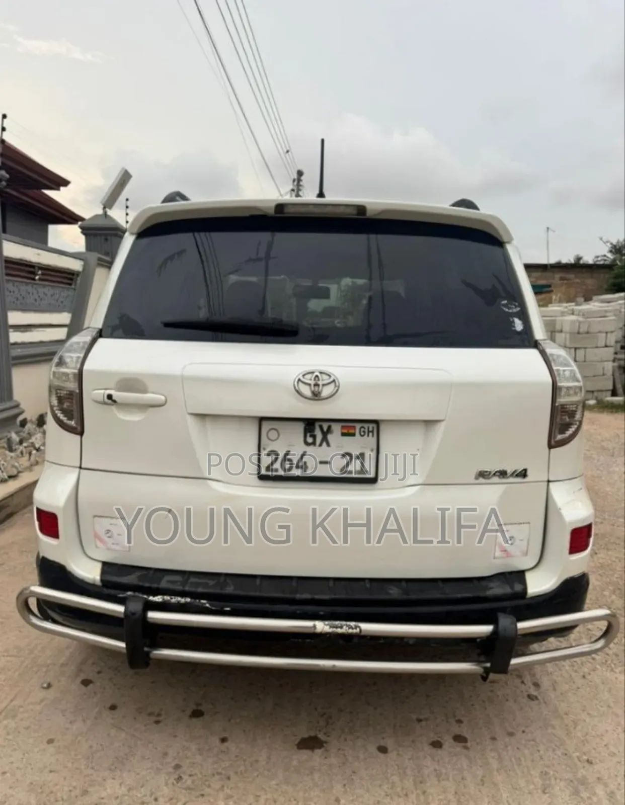Toyota RAV4 2012 White