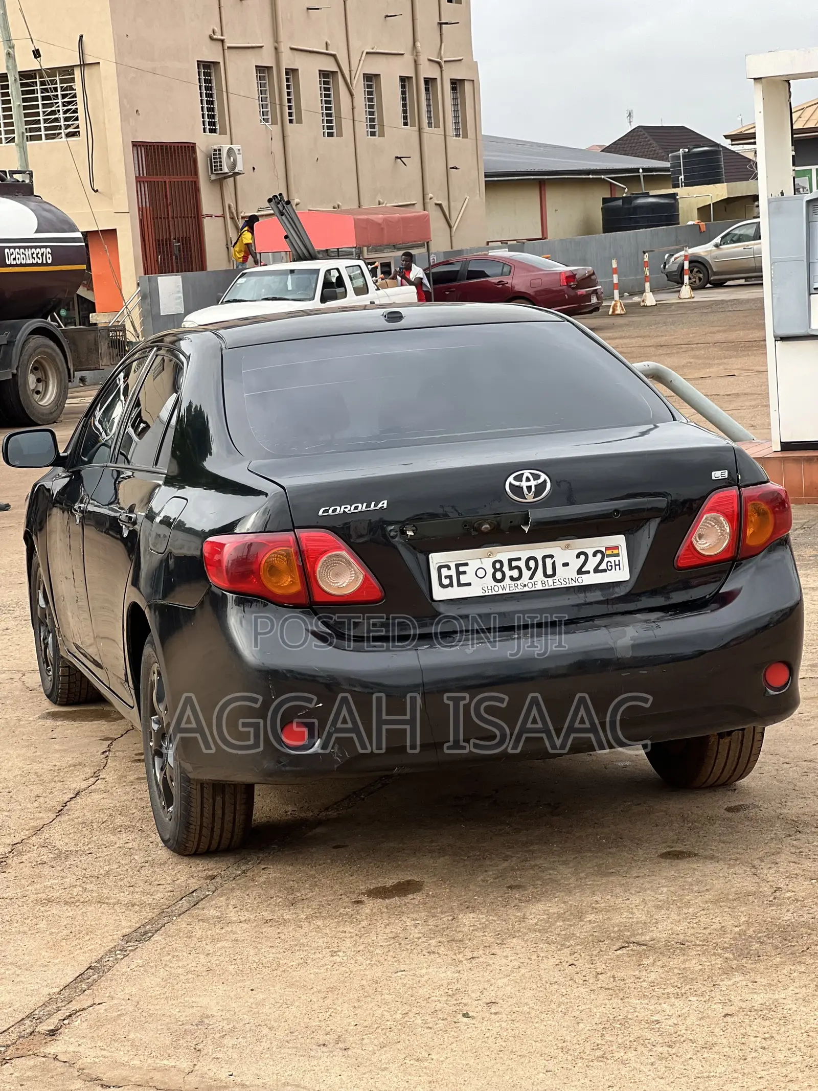 Toyota Corolla Base 4dr Sedan (1.8L 4cyl 5M) 2011 Black