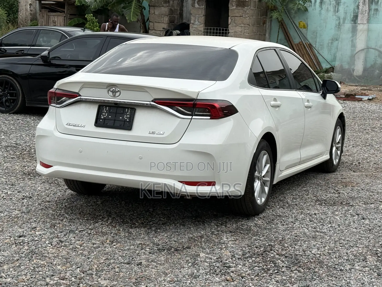Toyota Corolla LE 2020 White