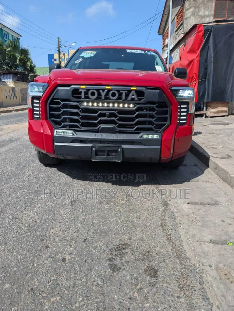 Toyota Tundra 2023 Red