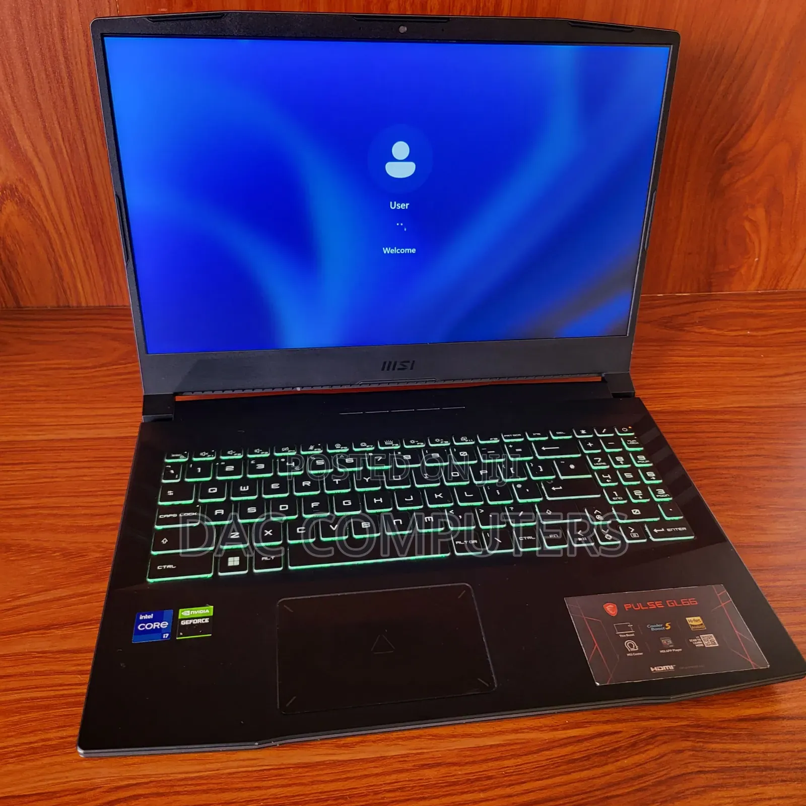 Laptop MSI GE66 Raider 10SGS 32GB Intel Core i7 SSD 1T
