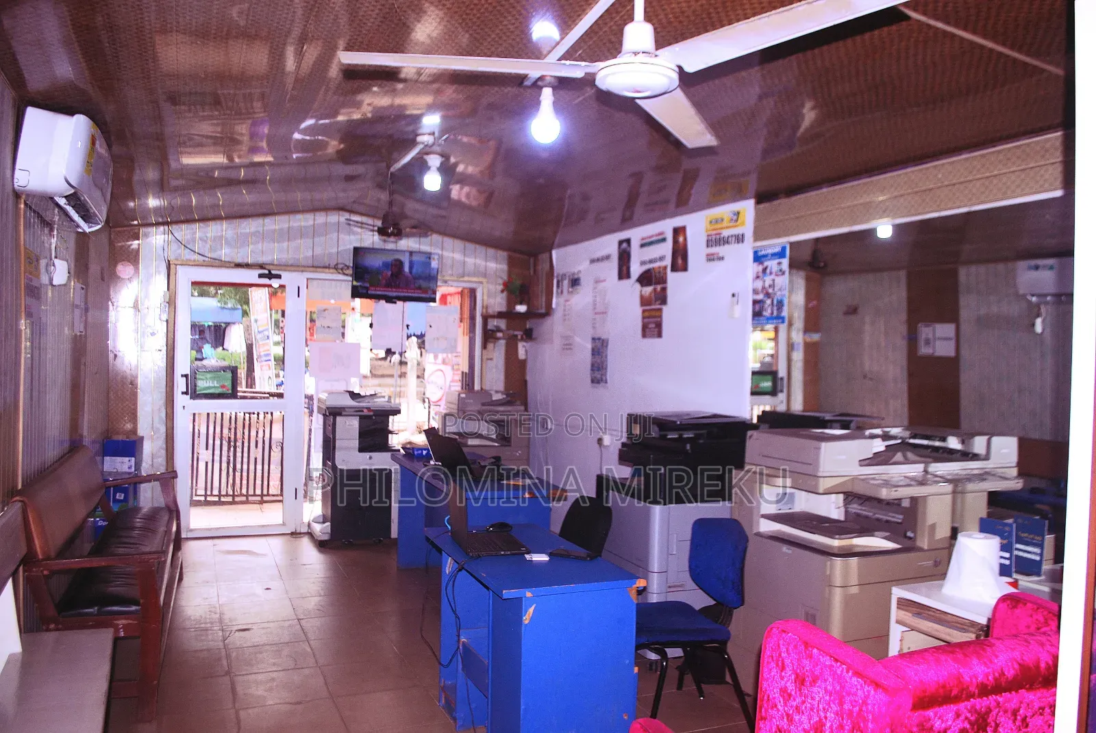 Printing and Passport Pictures Shop for Rent
