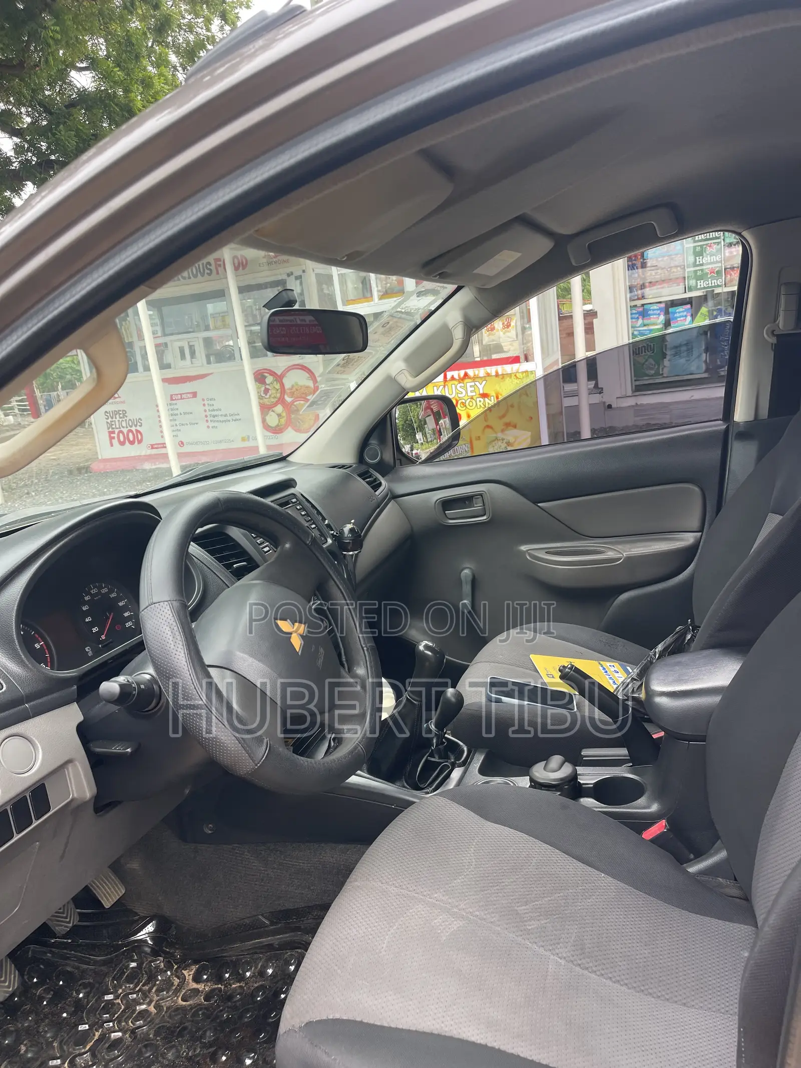 Mitsubishi L200 2016 Gray