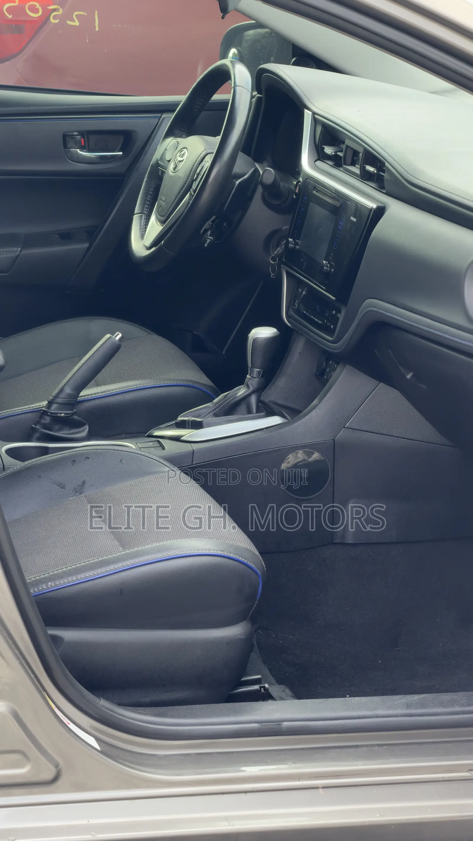 Toyota Corolla L 4dr Sedan (1.8L 4cyl CVT) 2017 Gray