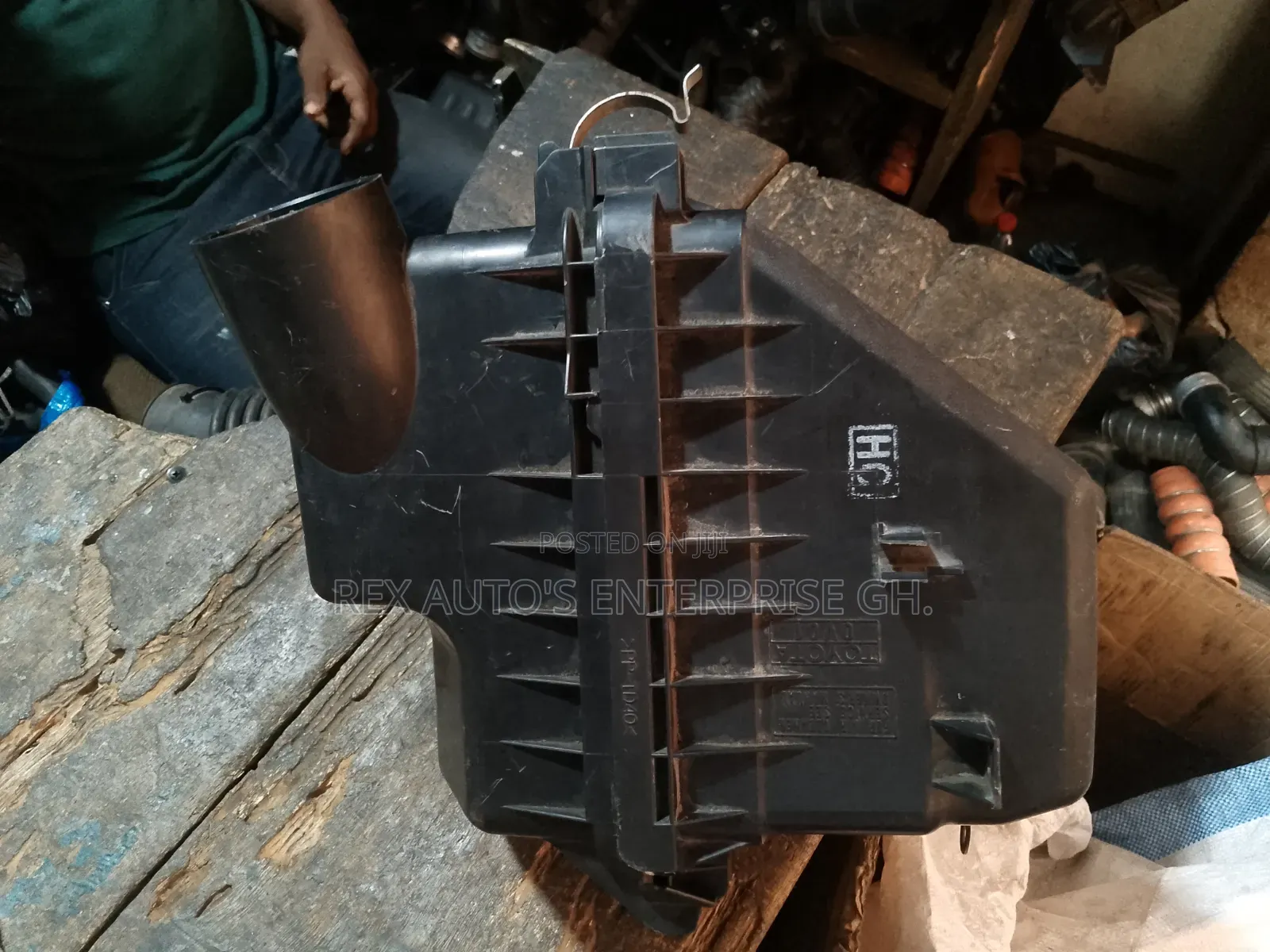 Rav4/Air Cleaner Box/2008