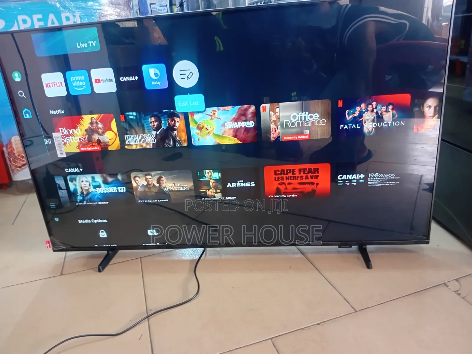Crystal-Clear Viewing Starts Here – Samsung 43-Inch Television!