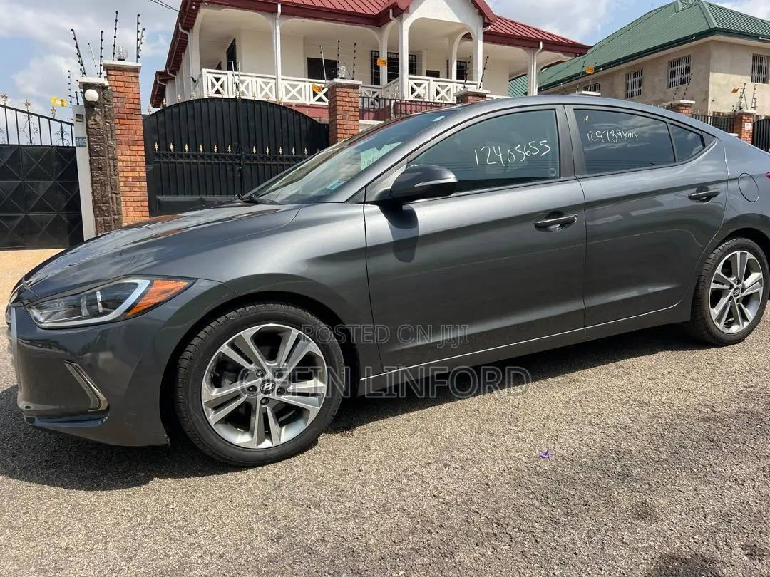 Hyundai Elantra Limited Sedan FWD (2.0L 4cyl 6A) 2017 Gray