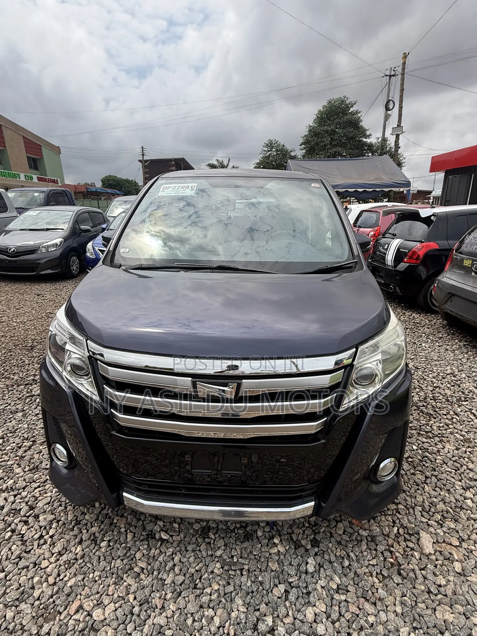 Toyota Noah 2.0 AWD (8 Seater) 2014 Gray