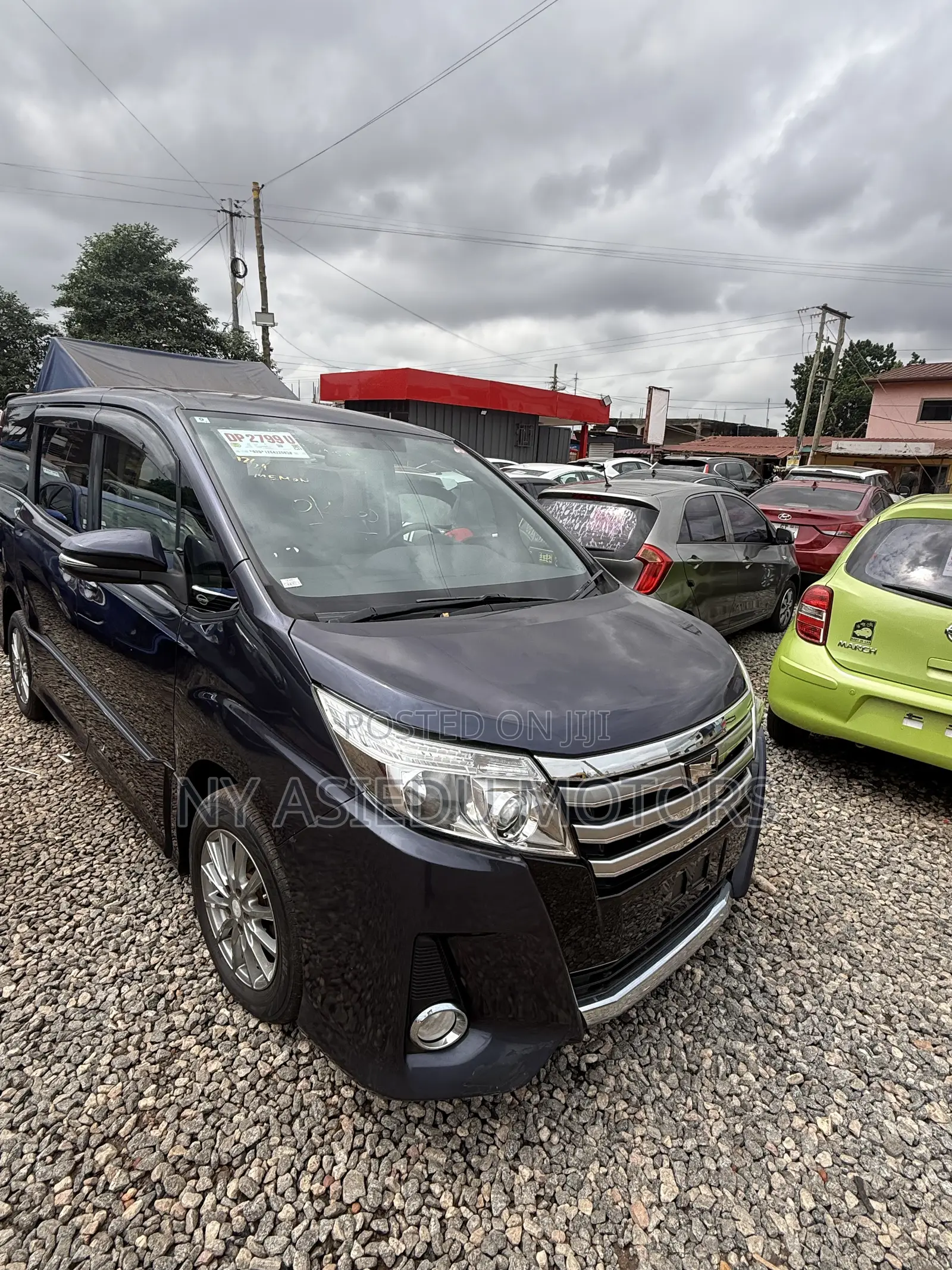 Toyota Noah 2.0 AWD (8 Seater) 2014 Gray