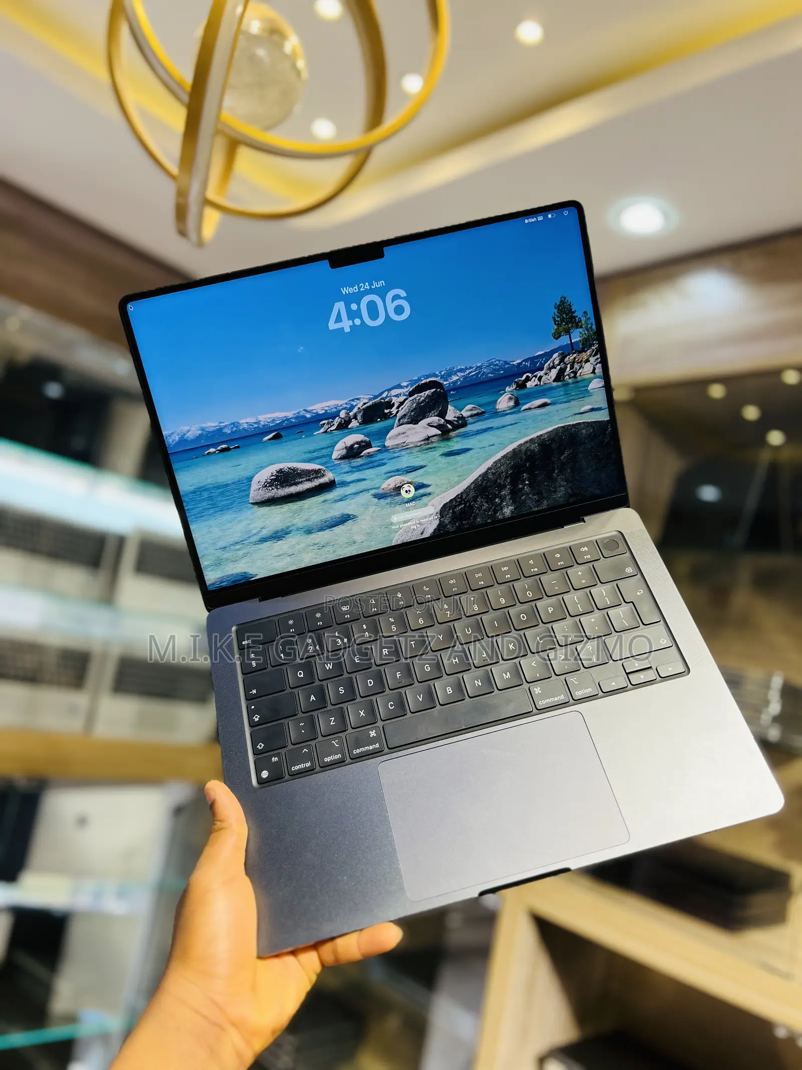 Laptop Apple MacBook Pro 2024 M4 16GB Apple M4 Pro SSD 512GB