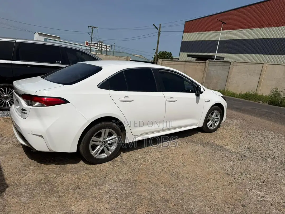 Toyota Corolla 2021 White