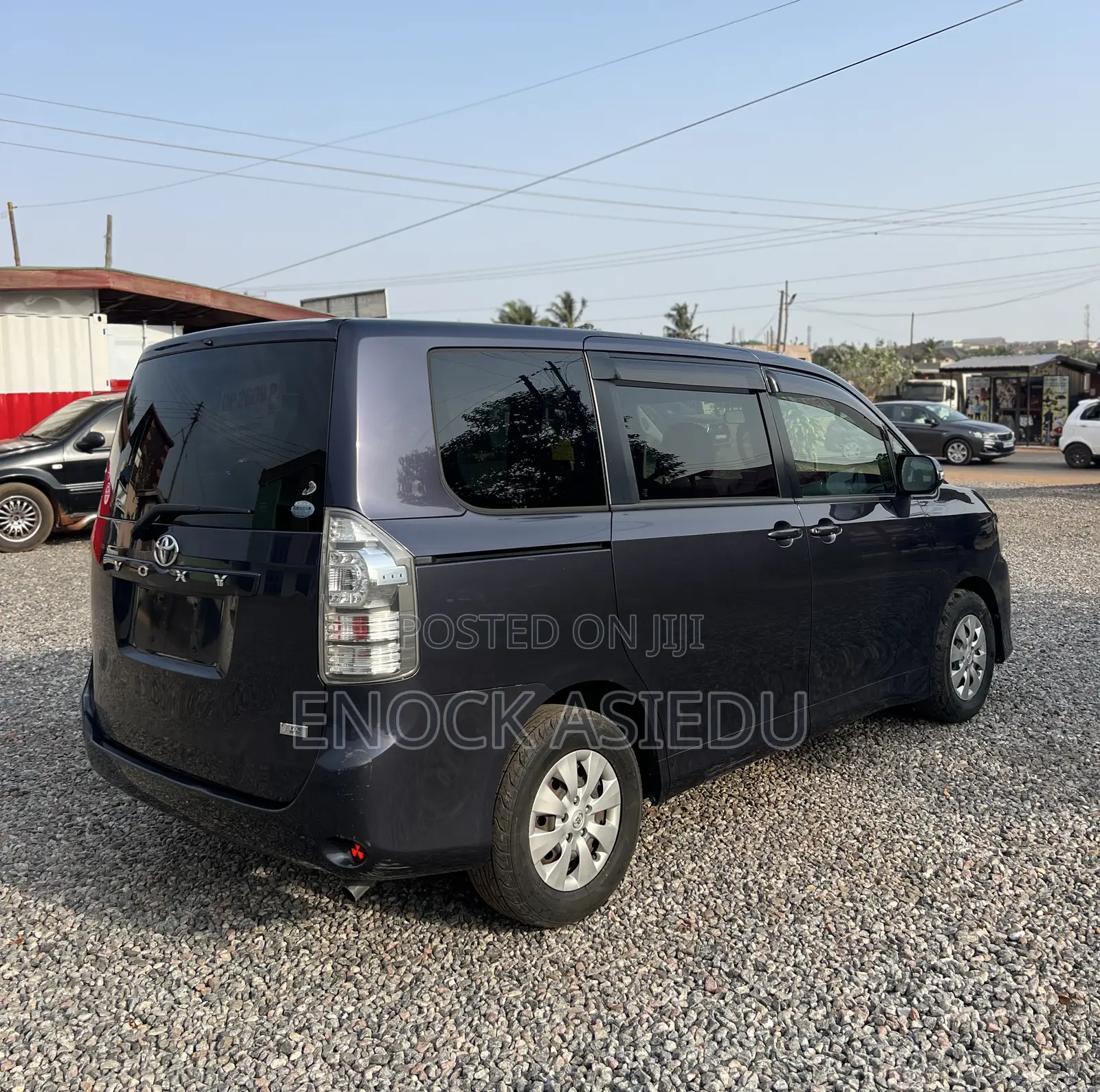Toyota Voxy 2012 Gray
