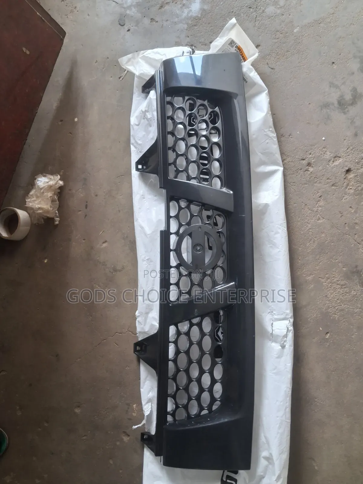 Front Grill Nissan Hard Body