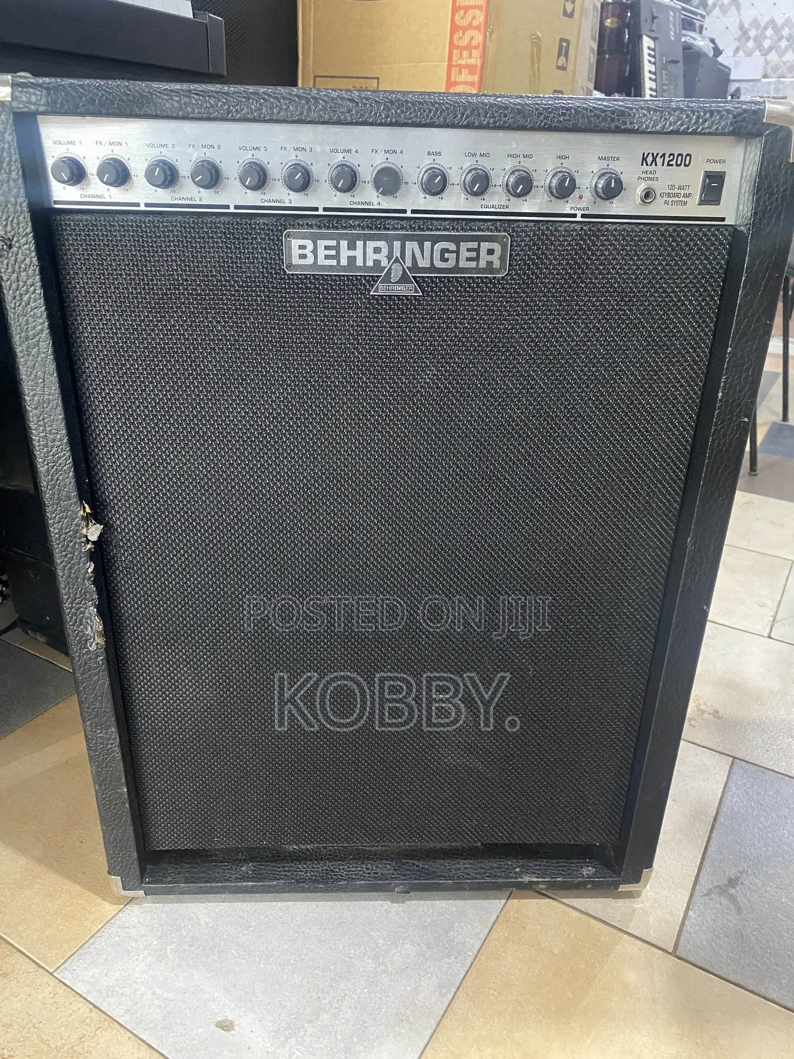 Behringer Keyboard Combo