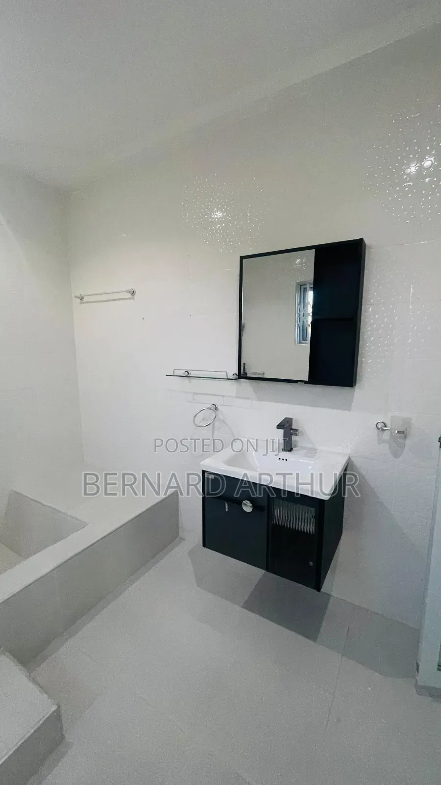 4bdrm Duplex in Bernard Agency, Amasaman for rent