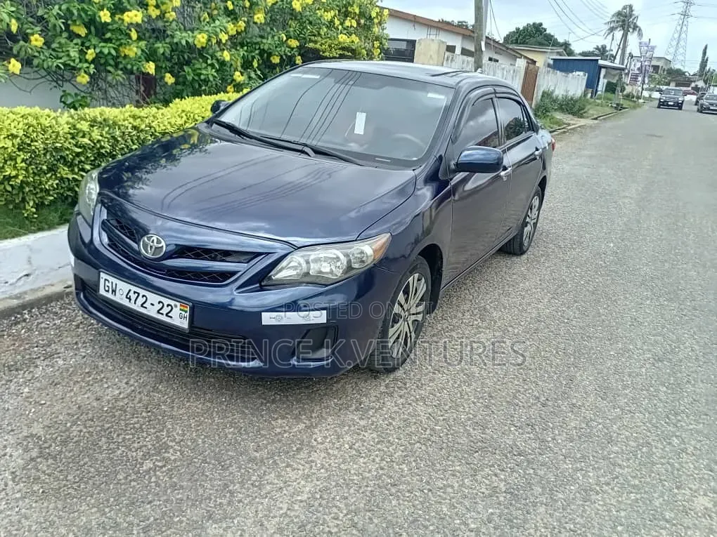 Toyota Corolla S 5-Speed 2013 Blue