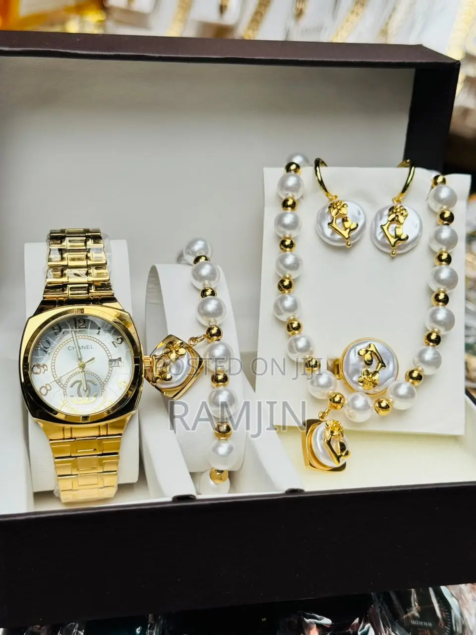 Lady's Luxury Watches + Bracelet, Necklace, Earrings Set
