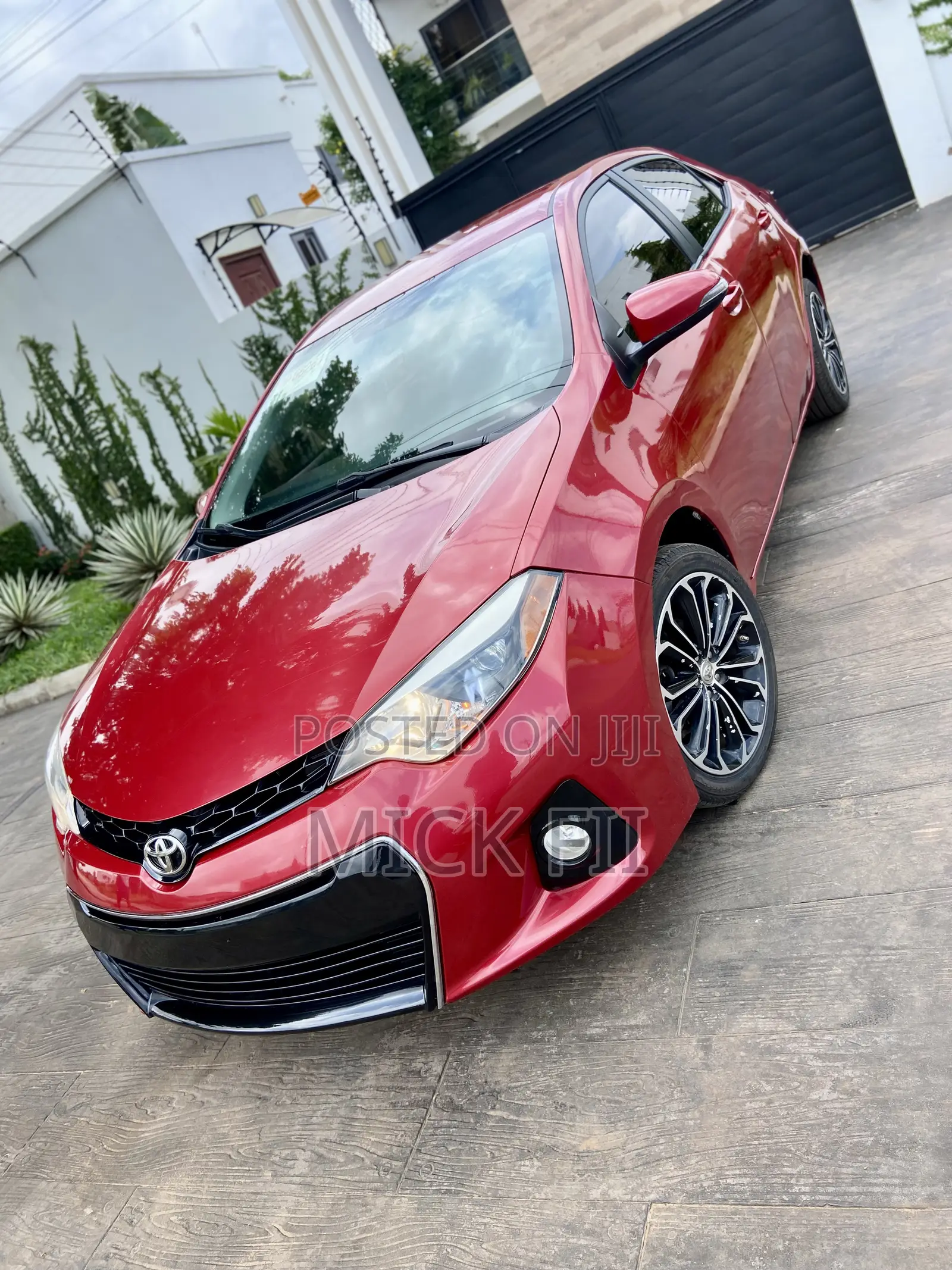 Toyota Corolla S Premium 4dr Sedan (1.8L 4cyl CVT) 2016 Red