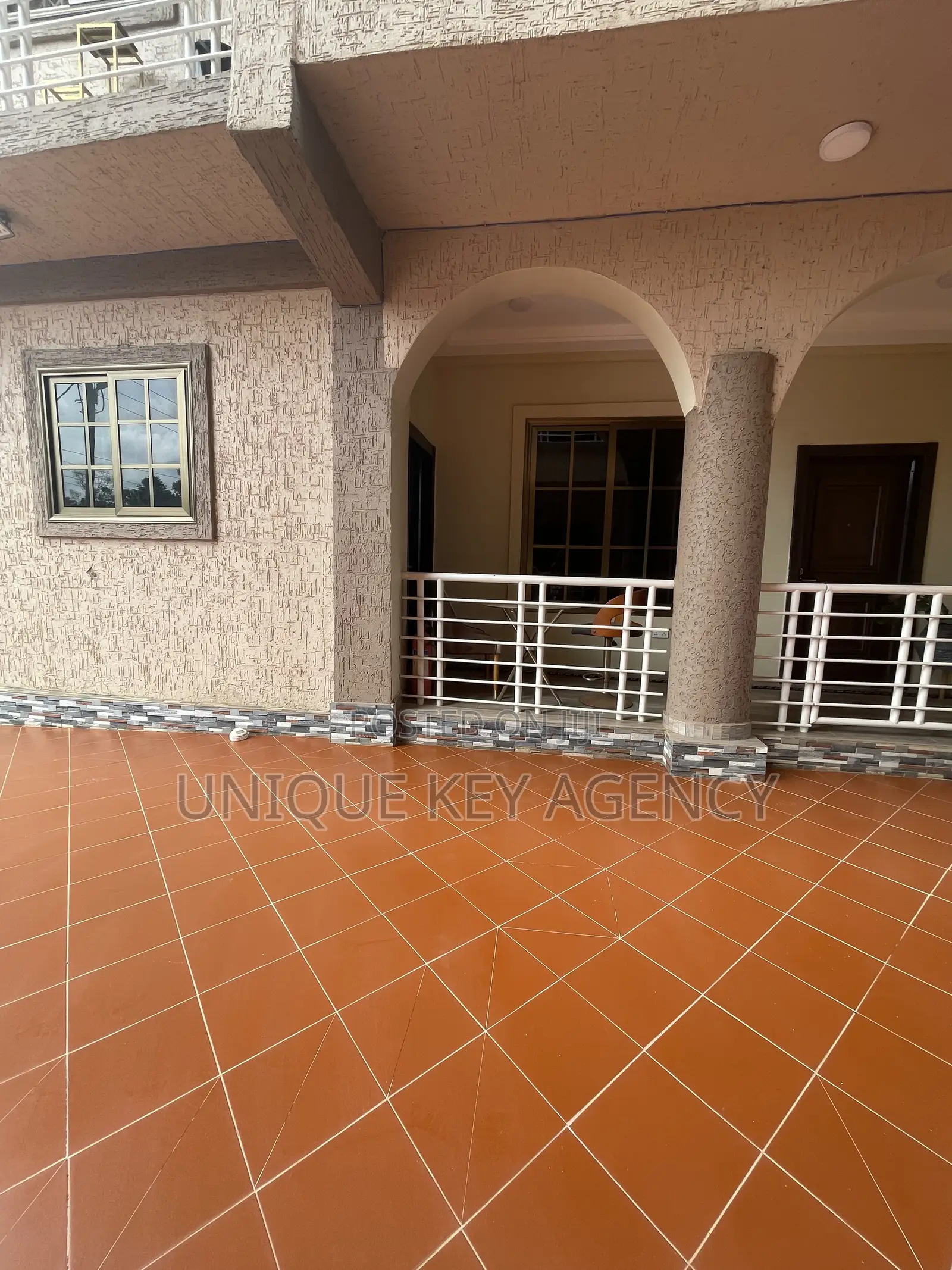 2bdrm Apartment in Unique Key Agency, Haatso for rent