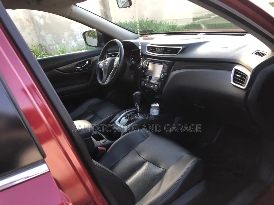 Nissan Rogue 2016 Red