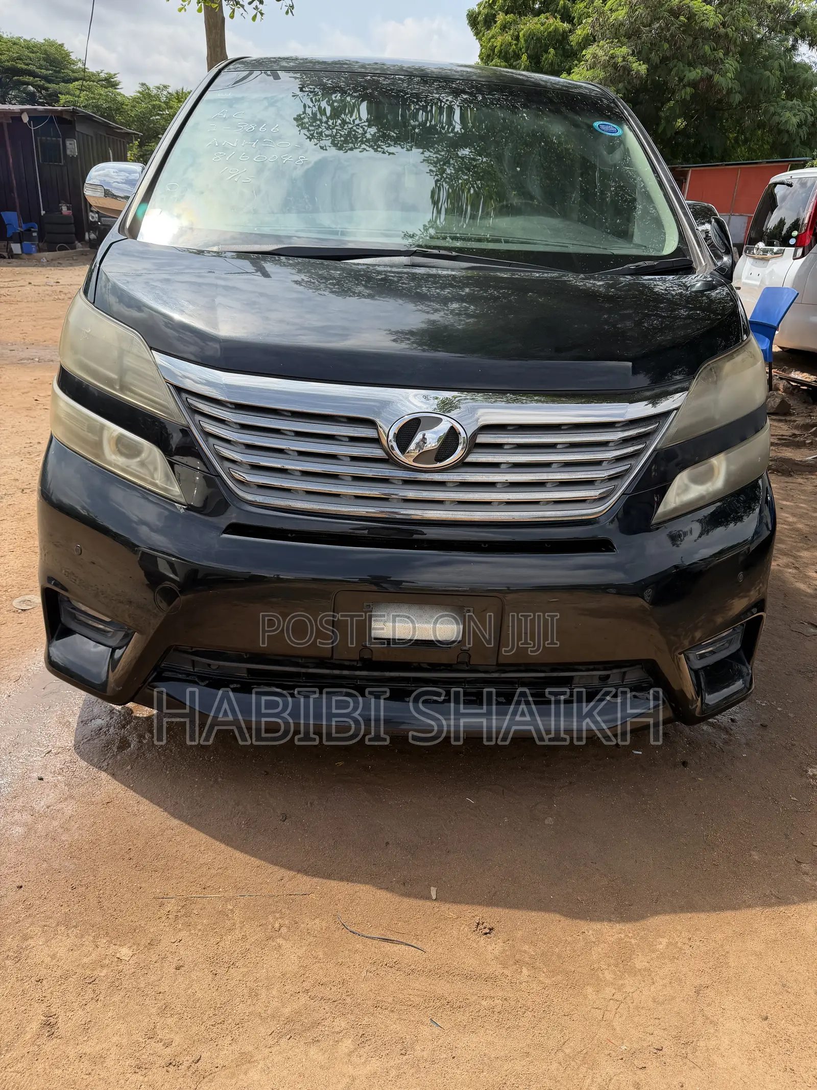 Toyota Vellfire 2010 Black