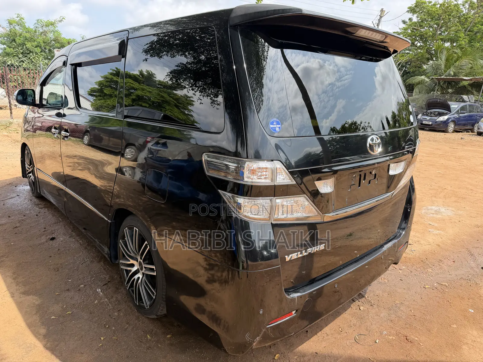 Toyota Vellfire 2010 Black