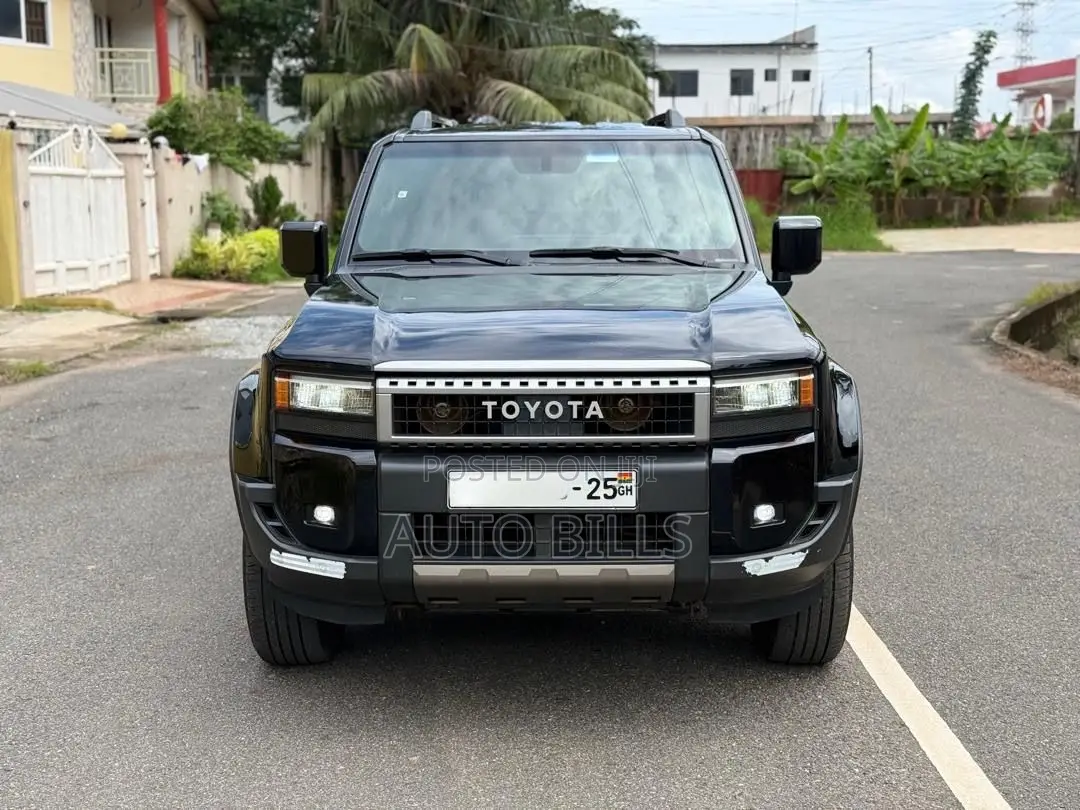 Toyota Land Cruiser Prado 2.8 2025 Black